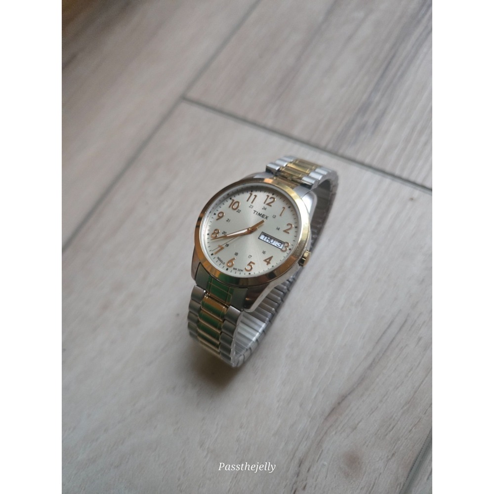 Timex Watch Mens vtg Two Tone White Dial Day Date Old Money Modern Prep Watch